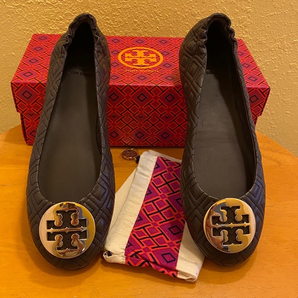 NIB Tory Burch Quilted Minnie Ballet Travel Flats - Picture 6 of 16